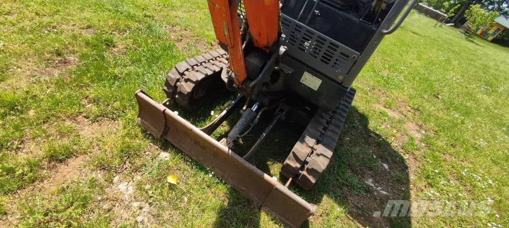 Hitachi ZX 18 1.8 TON ˘ RAZŠIRLJIV ° NAGIBNA ° Mini bageri < 7t